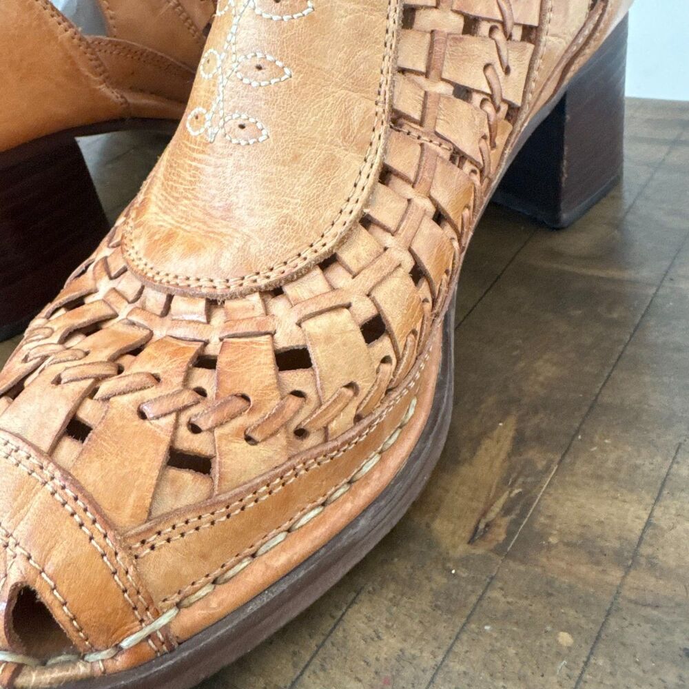 Pikolinos Spain Handcrafted Leather Booties EU 39 Brown Boho Heels Woven Cutout - Picture 14 of 16